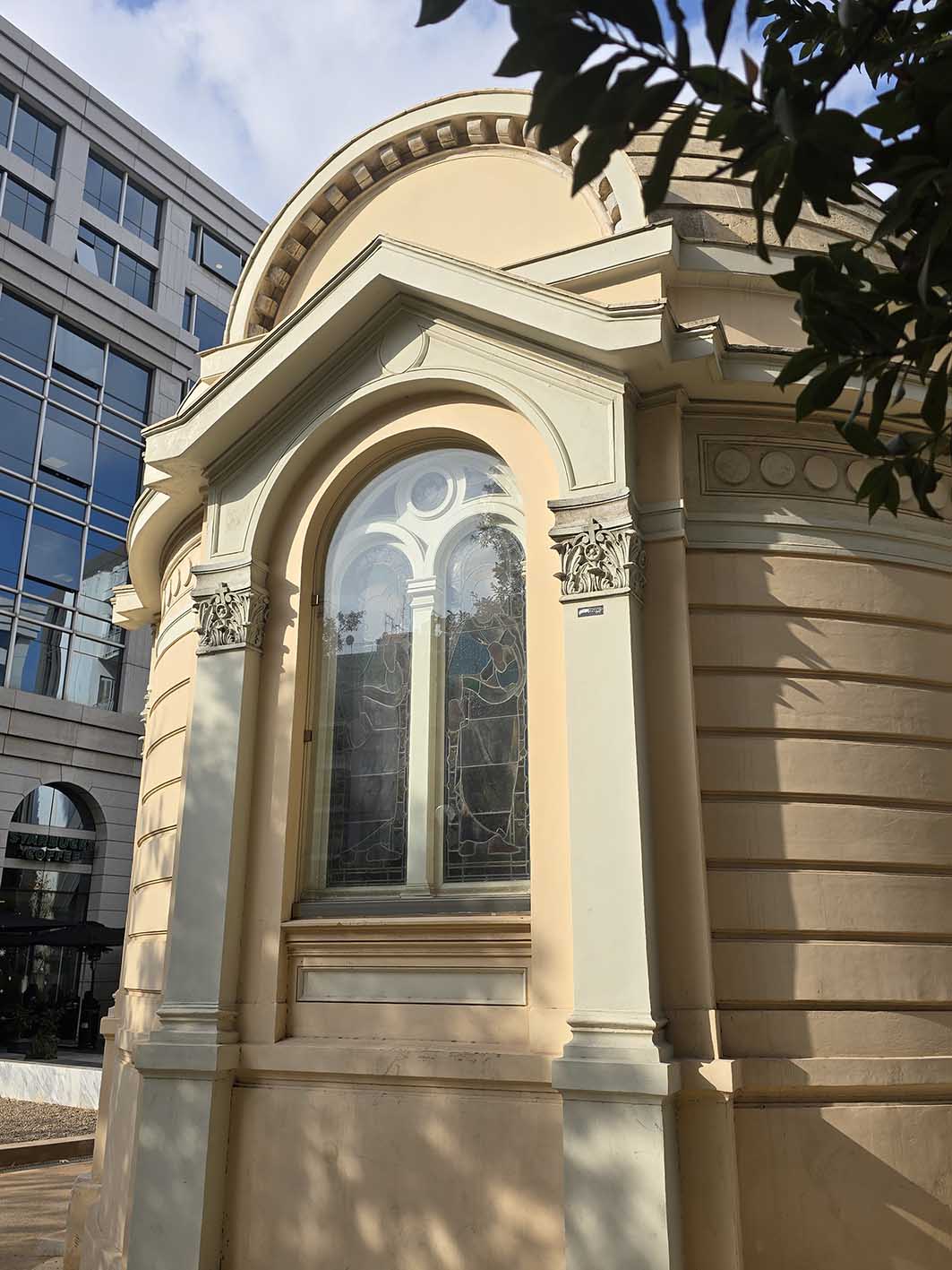 Φωτογραφία από τον ιερό ναό Αγίου Νικολάου Θων στους Αμπελόκηπους