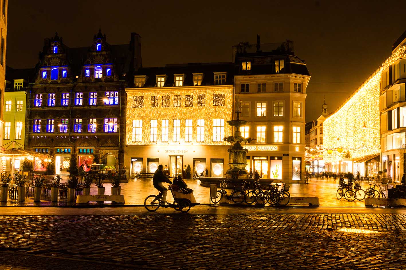 To Strøget στην Κοπεγχάγη την περίοδο των Χριστουγέννων.
