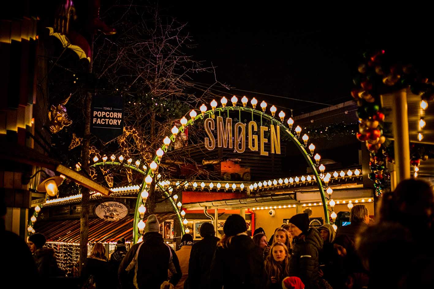 H χριστουγεννιάτικη αγορά στο Τivoli Gardens στην Κοπεγχάγη.