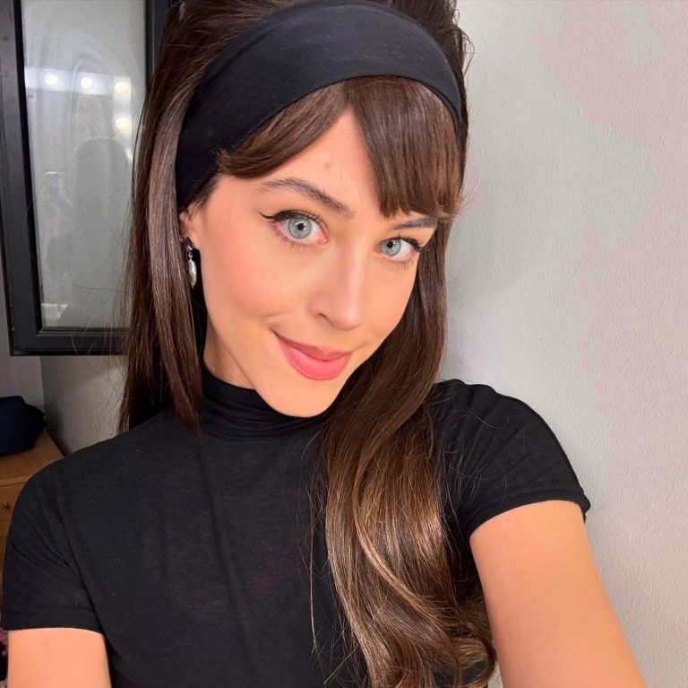 H Demy με αφέλειες