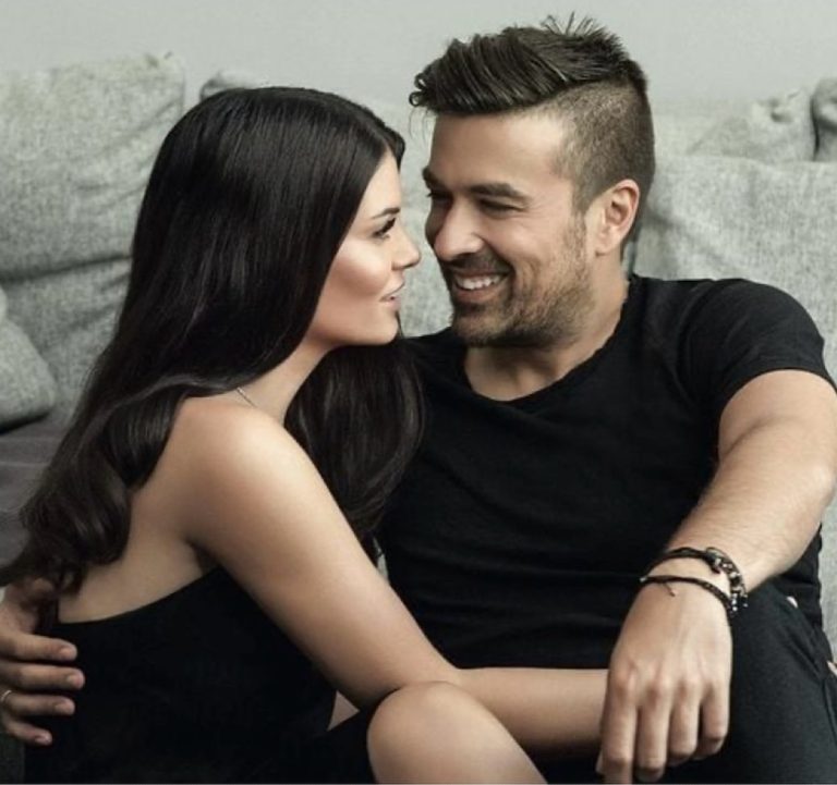 Μαρία Κορινθίου και Γιάννης Αϊβάζης στην παράσταση "τελευταίος χορός"