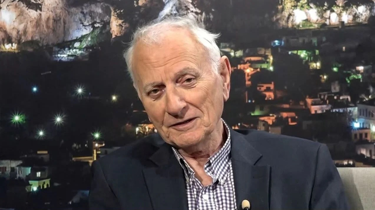 Kώστας Χαρδαβέλλας