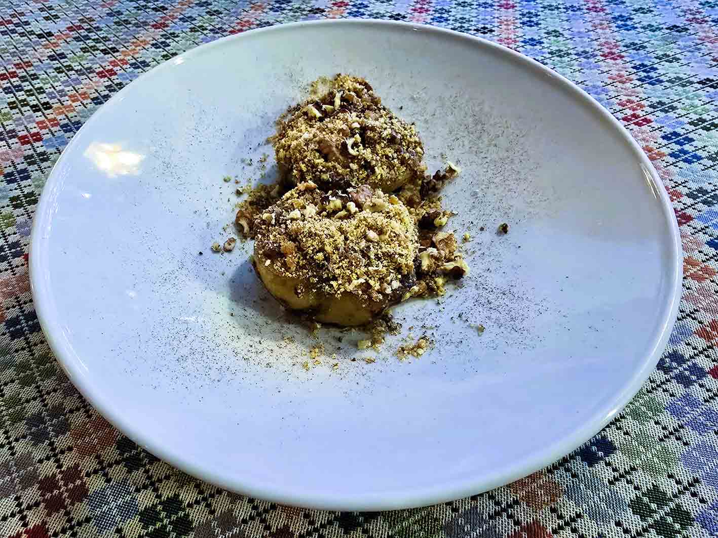 Μήλα φουρνιστά με καρύδια