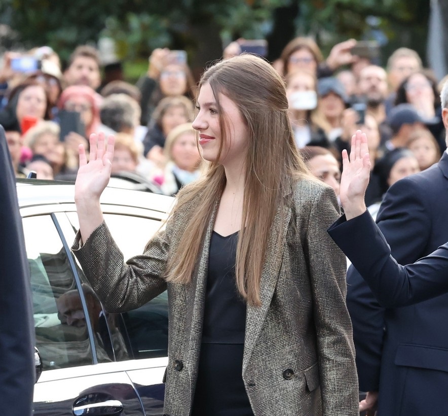 H πριγκίπισσα Sofia της Ισπανίας φθάνει στο Teatro Campoamor στο Οβιέδο, στις 25.10.2024