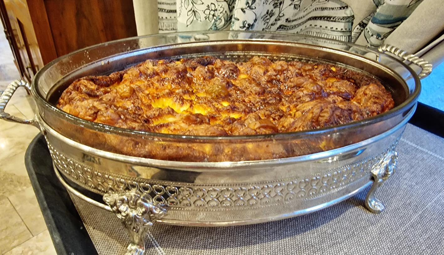 Συνταγή Τυρόπιτα σουφλέ σε πυρέξ με ασημένια βάση