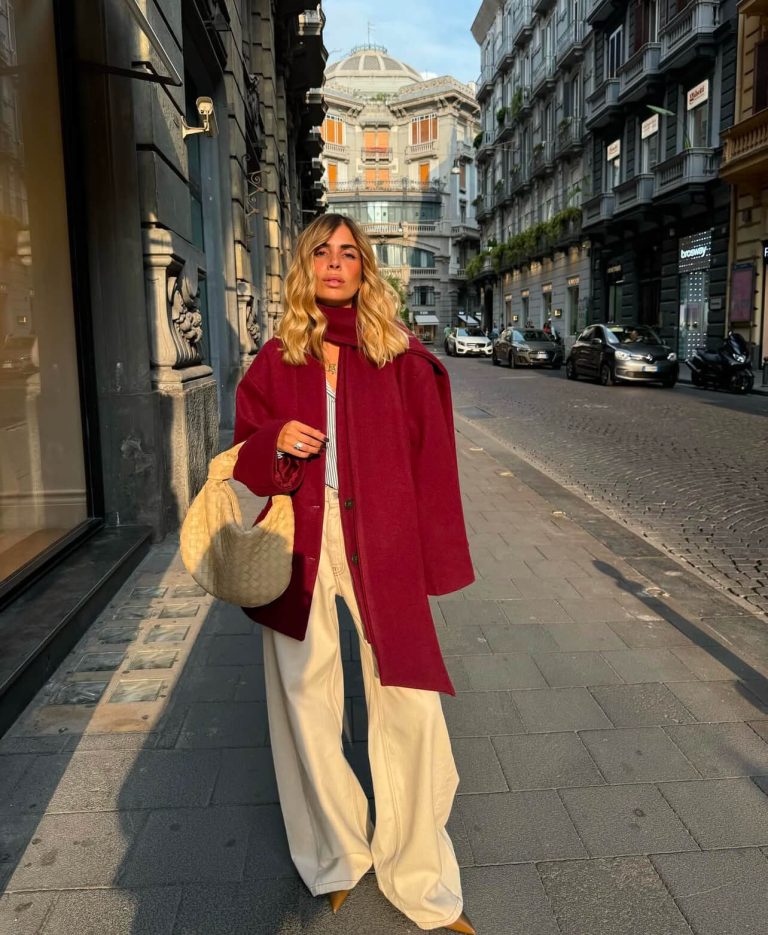 Παλτό με ενσωματωμένο κασκόλ