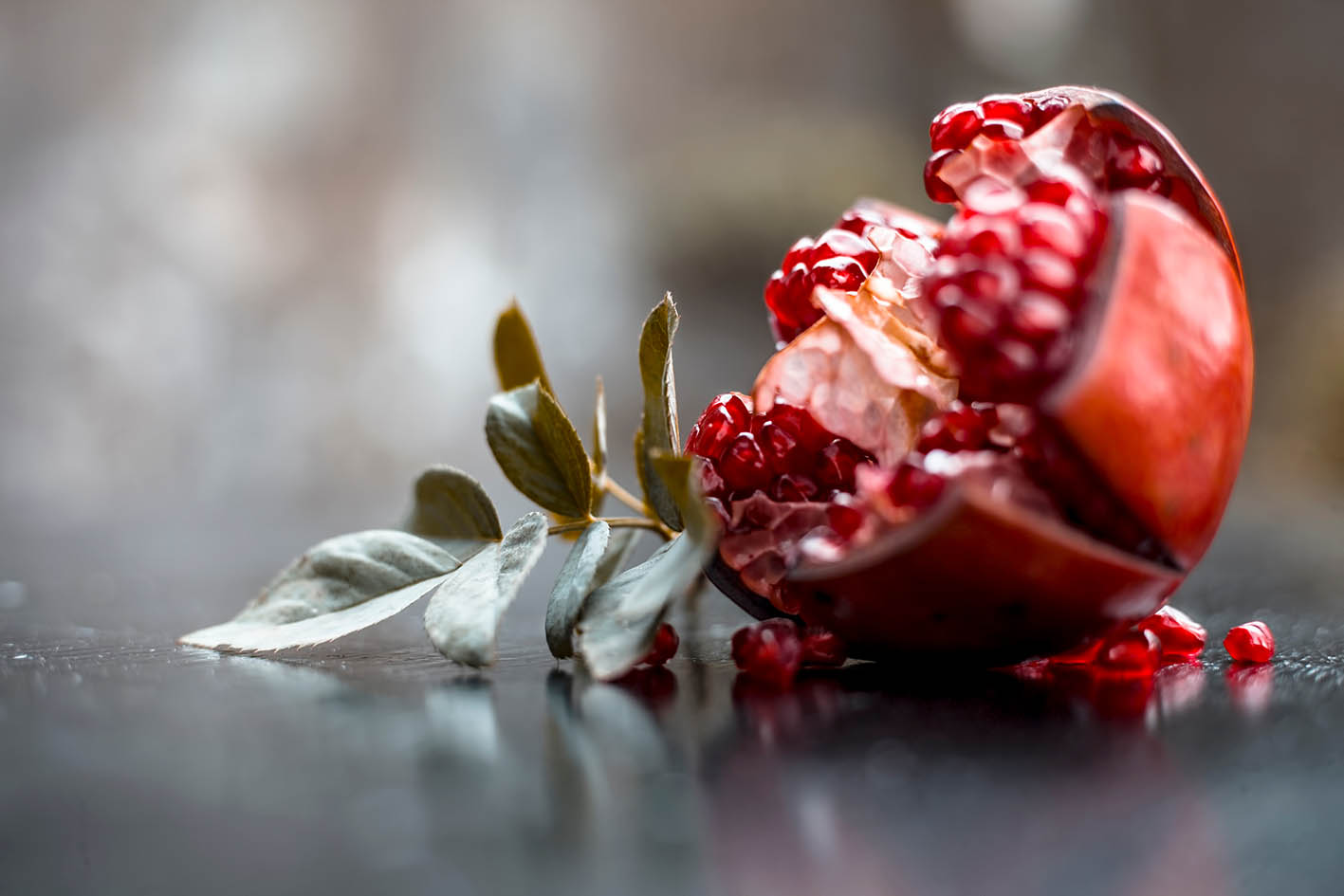 Ρόδι σπασμένο