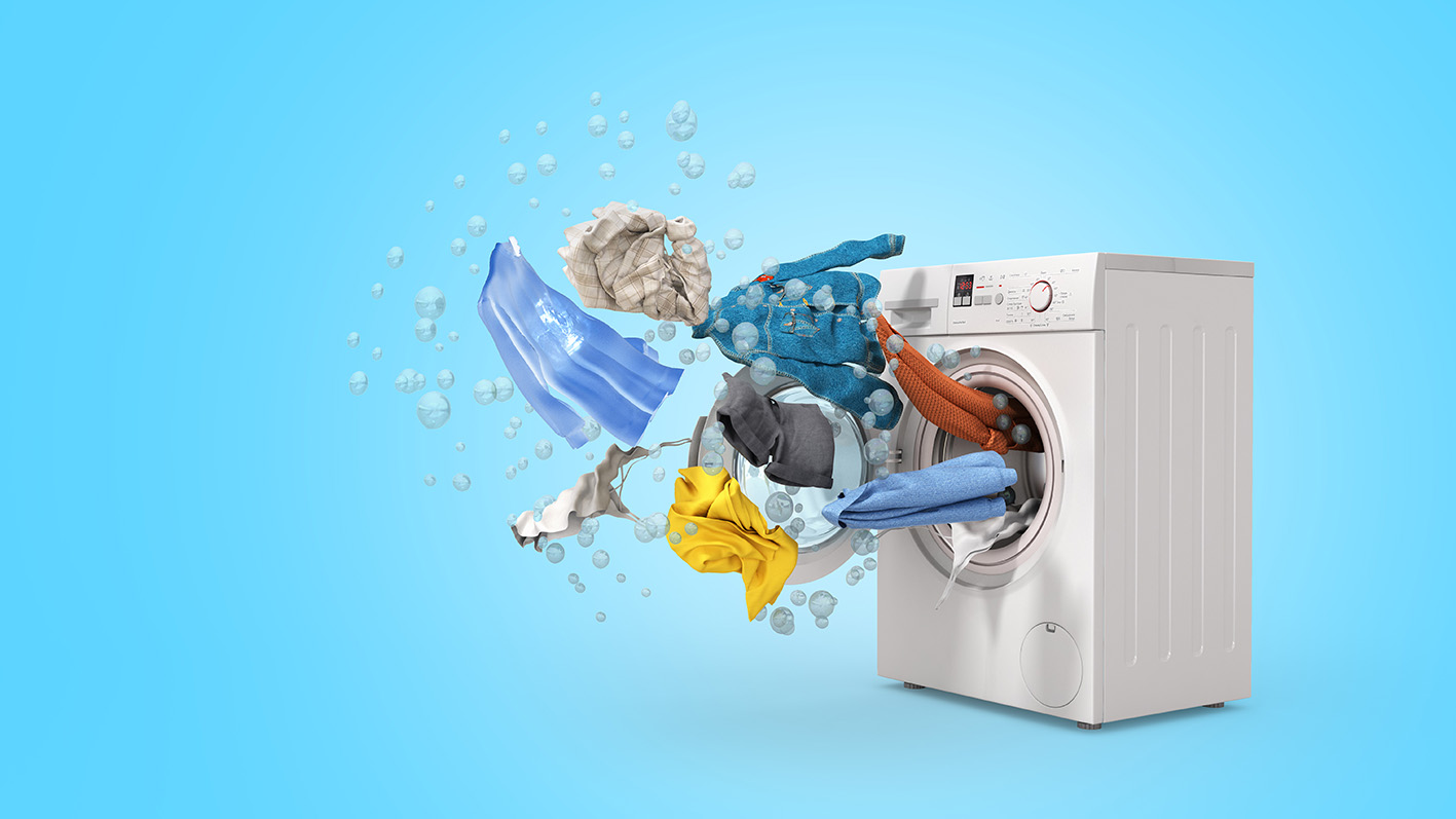 Πλυντήριο με ρούχα να ίπτανται