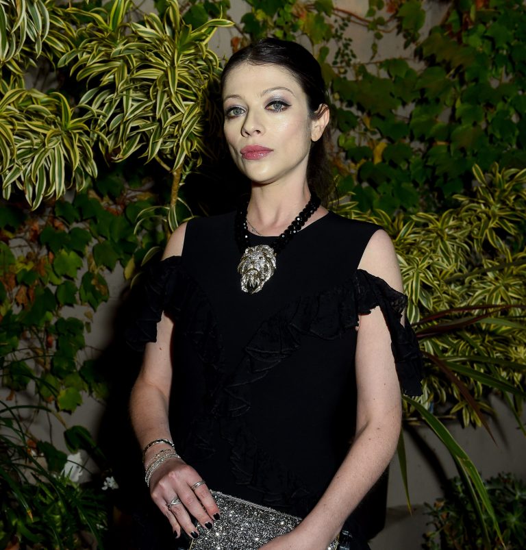 Η Michelle Trachtenberg στο 15 Years of Siriano Party στο Nic's On Beverly στις 2 Νοεμβρίου 2023 στο Λος Άντζελες