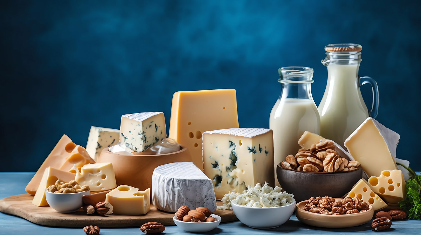 Γαλακτοκομικά προϊόντα πάνω σε τραπέζι