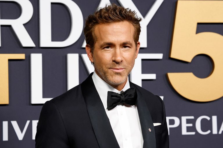 O Ryan Reynolds στα SNL50: The Anniversary Special στις 16 Φεβρουαρίου 2025 στο 30 Rockefeller Center στη Νέα Υόρκη.