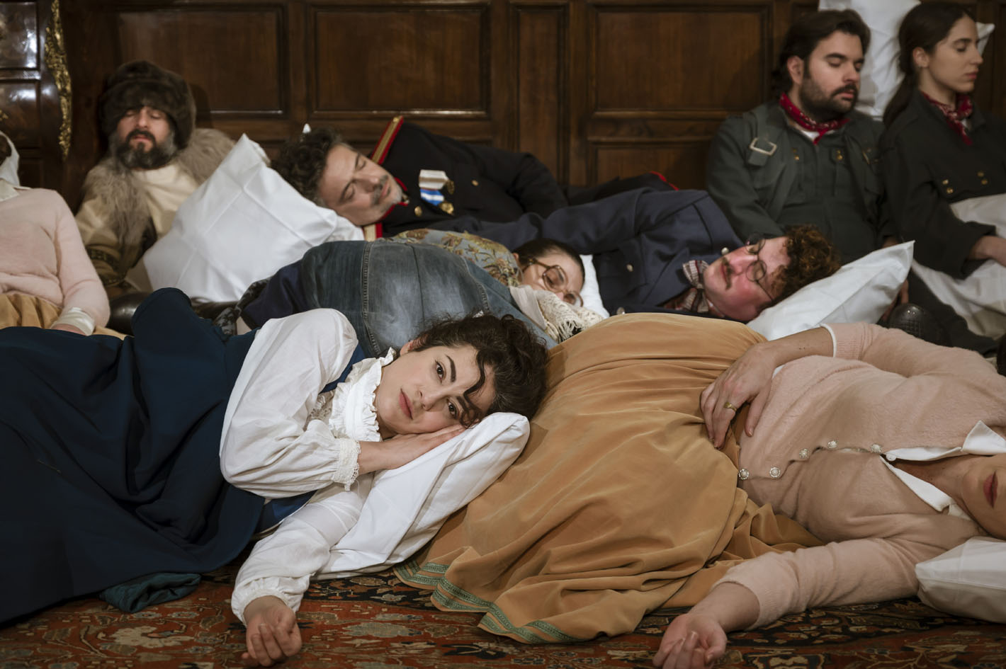 Σκηνή από τη θεατρική παράσταση