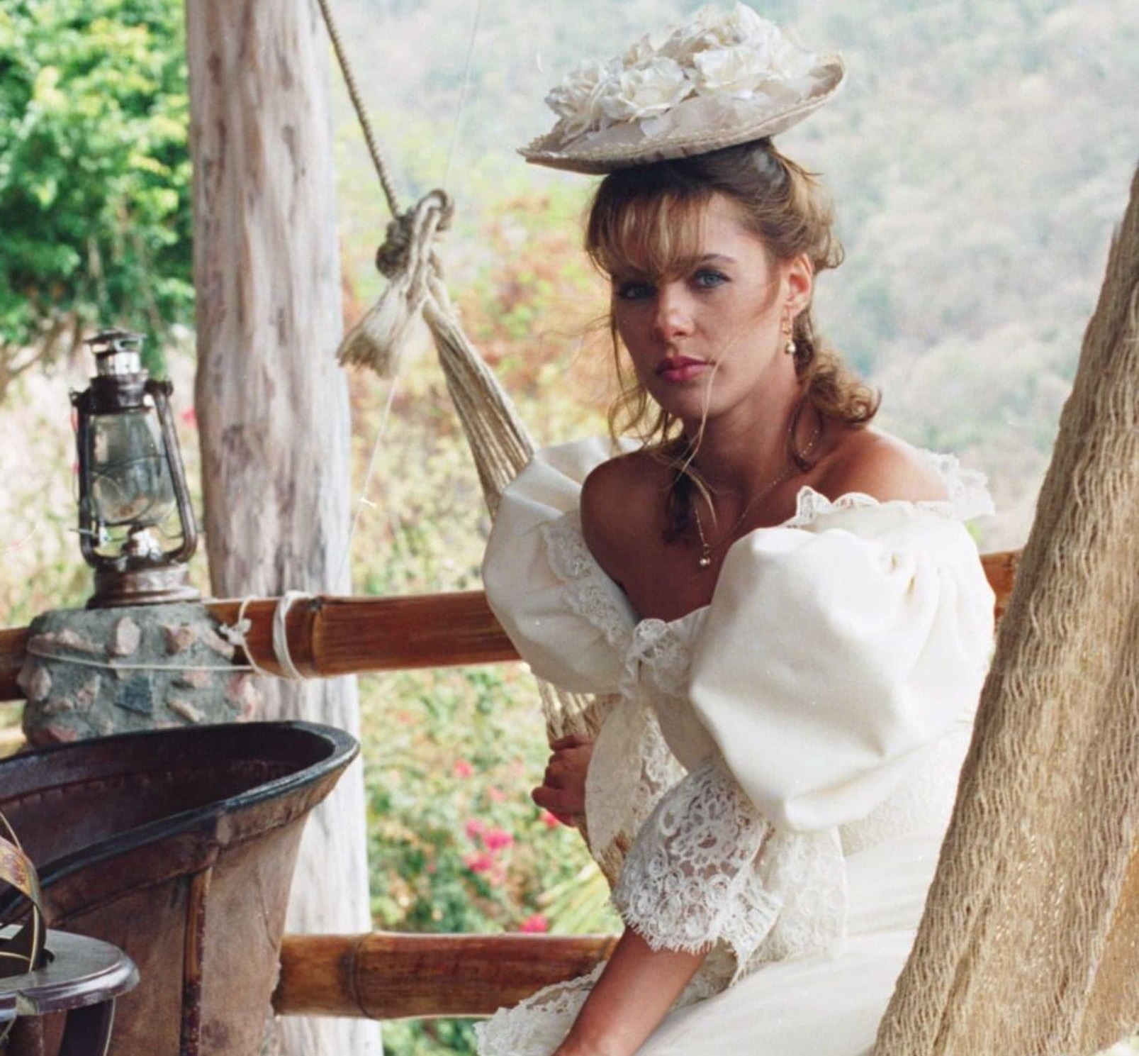 Η Ana Colchero σε σκηνή από το Corazón salvaje /Αϊμέ, αγάπη μου