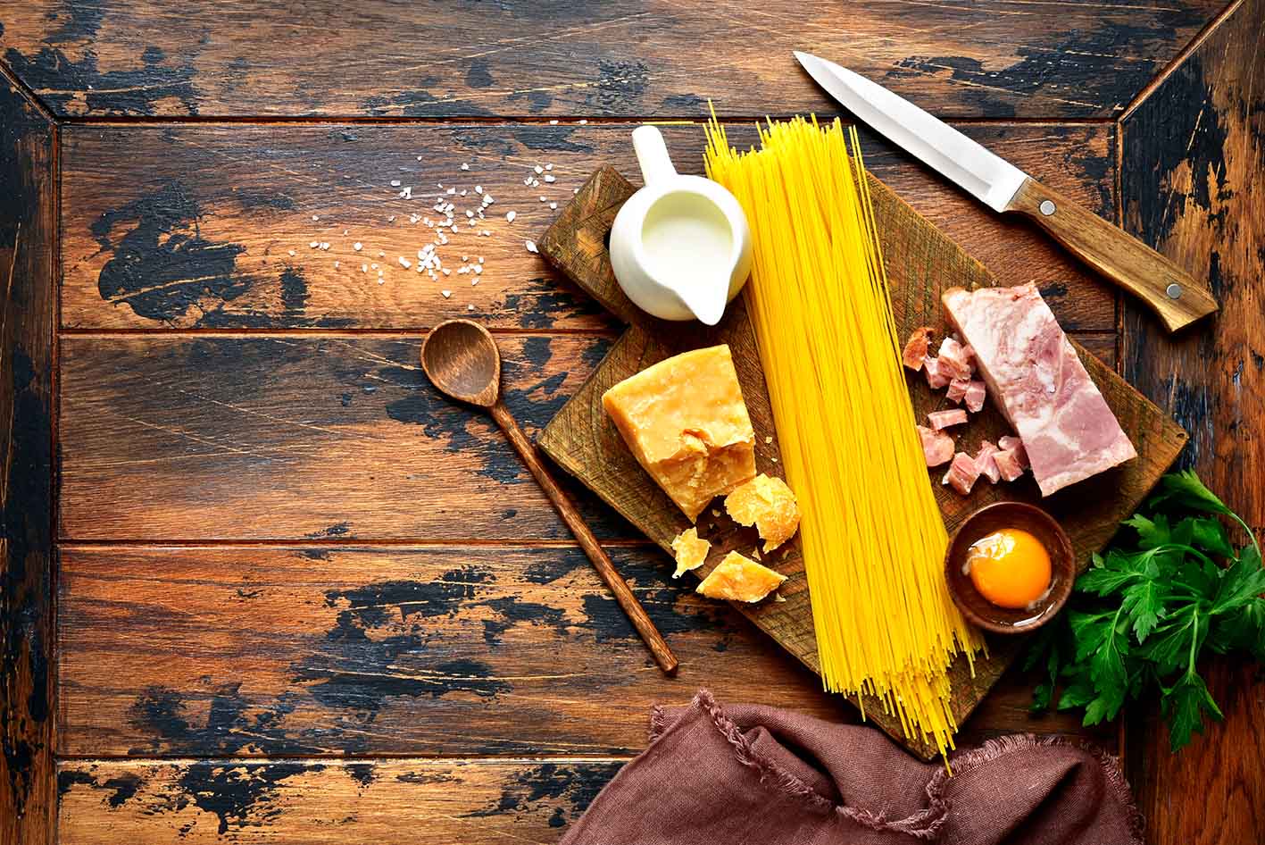 Υλικά για να φτιάξουμε καρμπονάρα