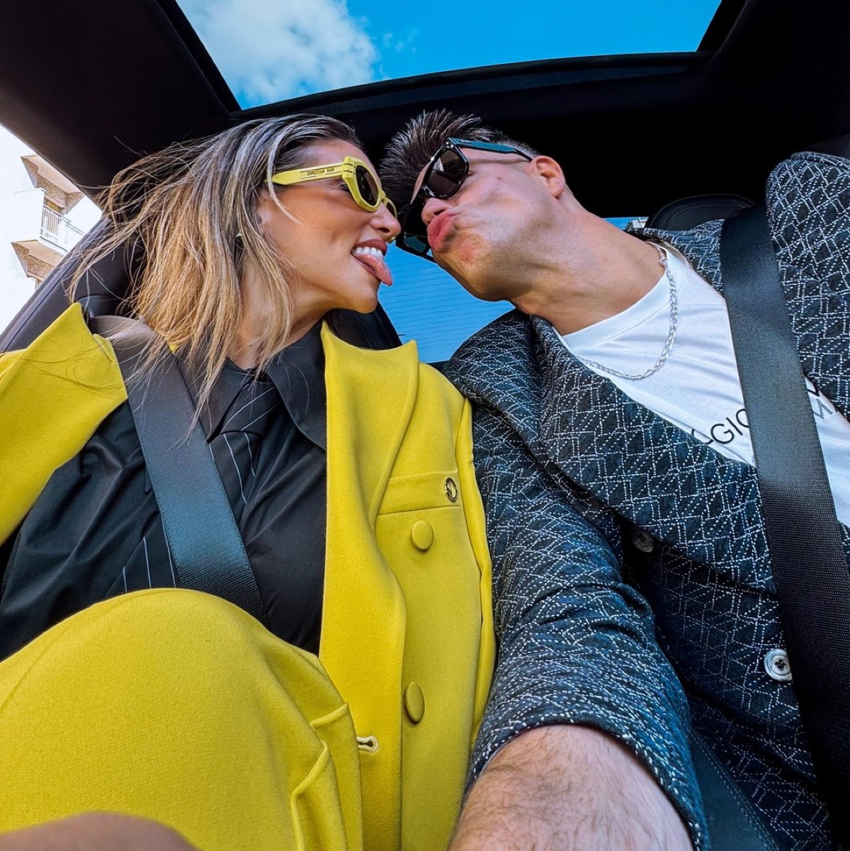 Αθηνά Οικονομάκου - Bruno Cerella μαζί στο αυτοκίνητο