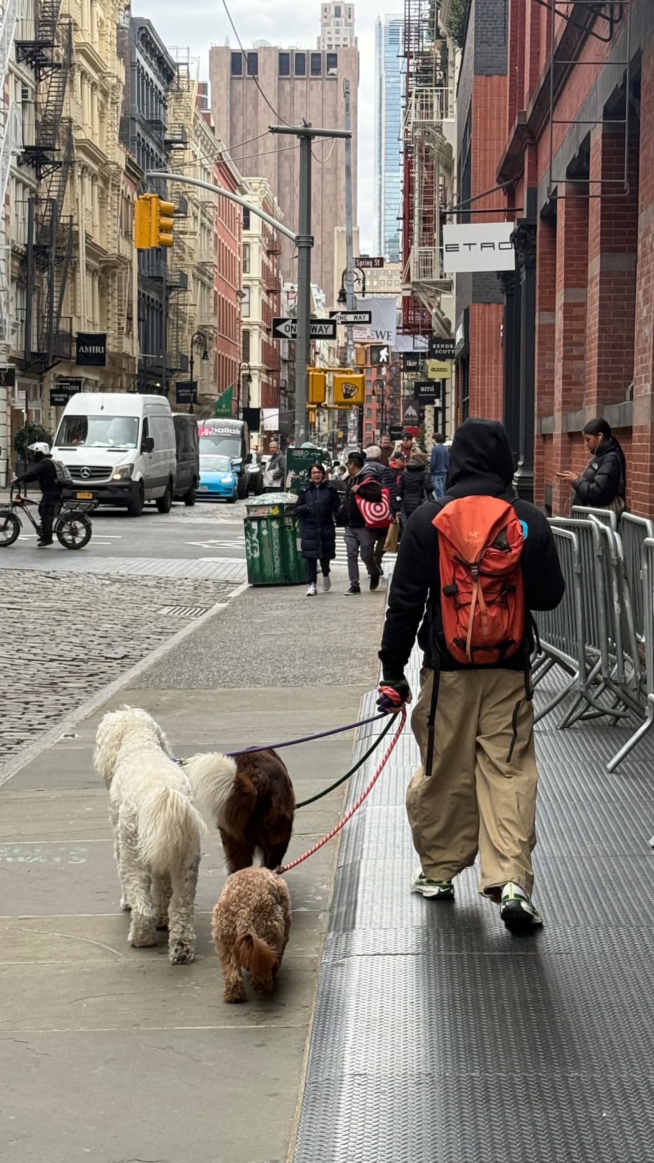 Η φωτογραφία του Παναγιώτη Κουτσουμπή στο Soho της Νέας Υόρκης