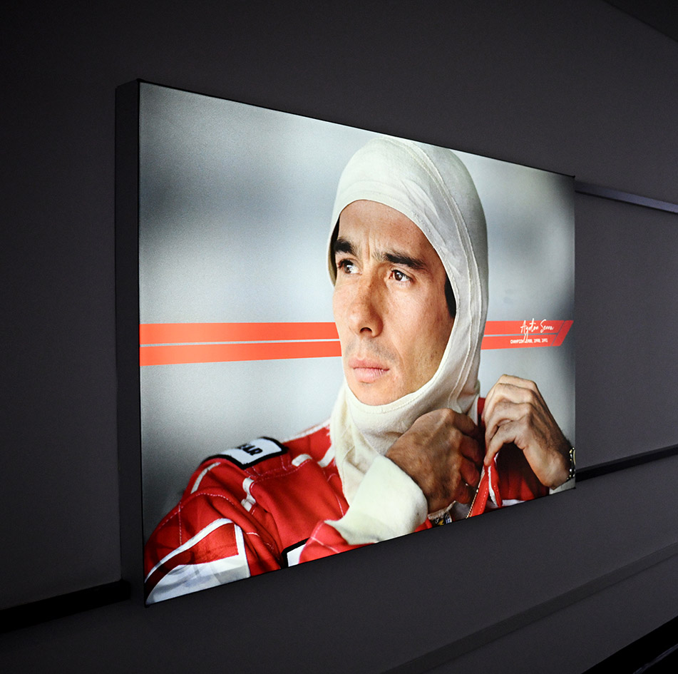 Πορτρέτο του Ayrton Senna κατά τη διάρκεια του F175 Live στο The O2 Arena στις 18 Φεβρουαρίου 2025 στο Λονδίνο.