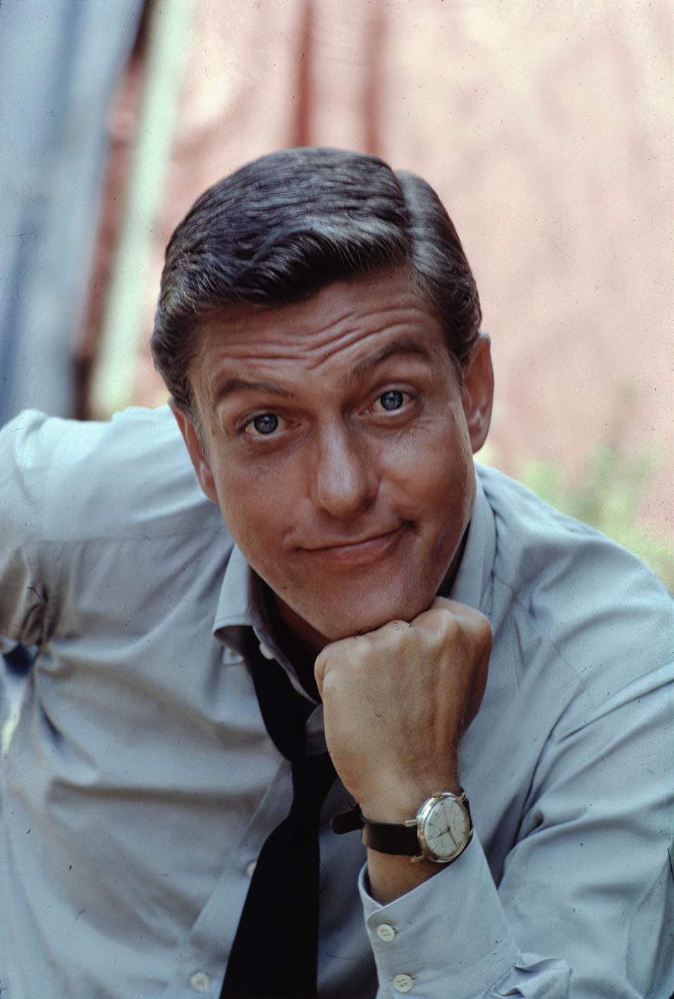 O ηθοποιός Dick Van Dyke σε φωτογραφία πορτρέτου το 1964, στο Los Angeles. (