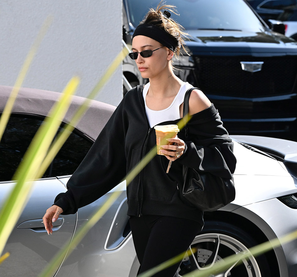 H Hailey Bieber στις 29 Μαρτίου στο Los Angeles.