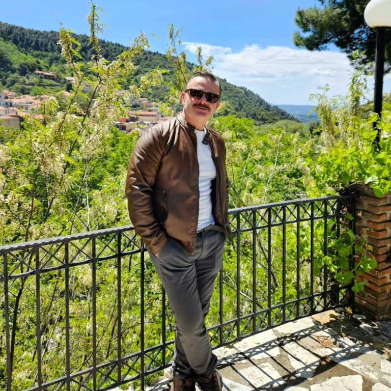 Ο ηθοποιός Δημήτρης Καπετανάκος