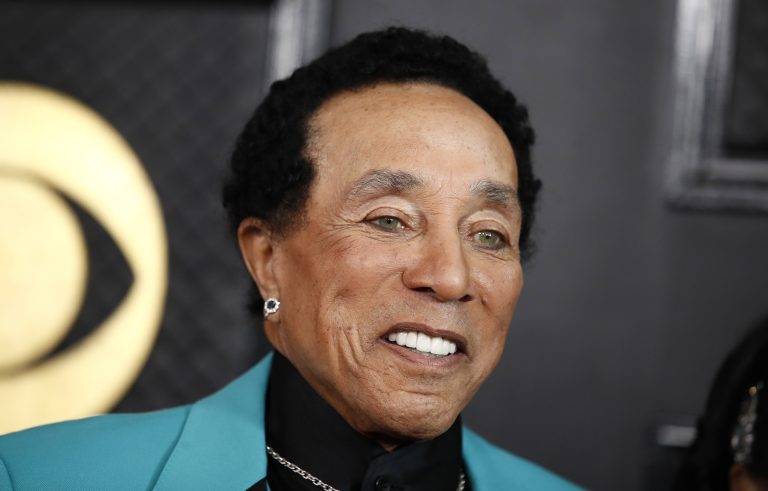 O Smokey Robinson στα 65α Grammy Awards στο Λος Άντζελες, 5 Φεβρουαρίου 2023