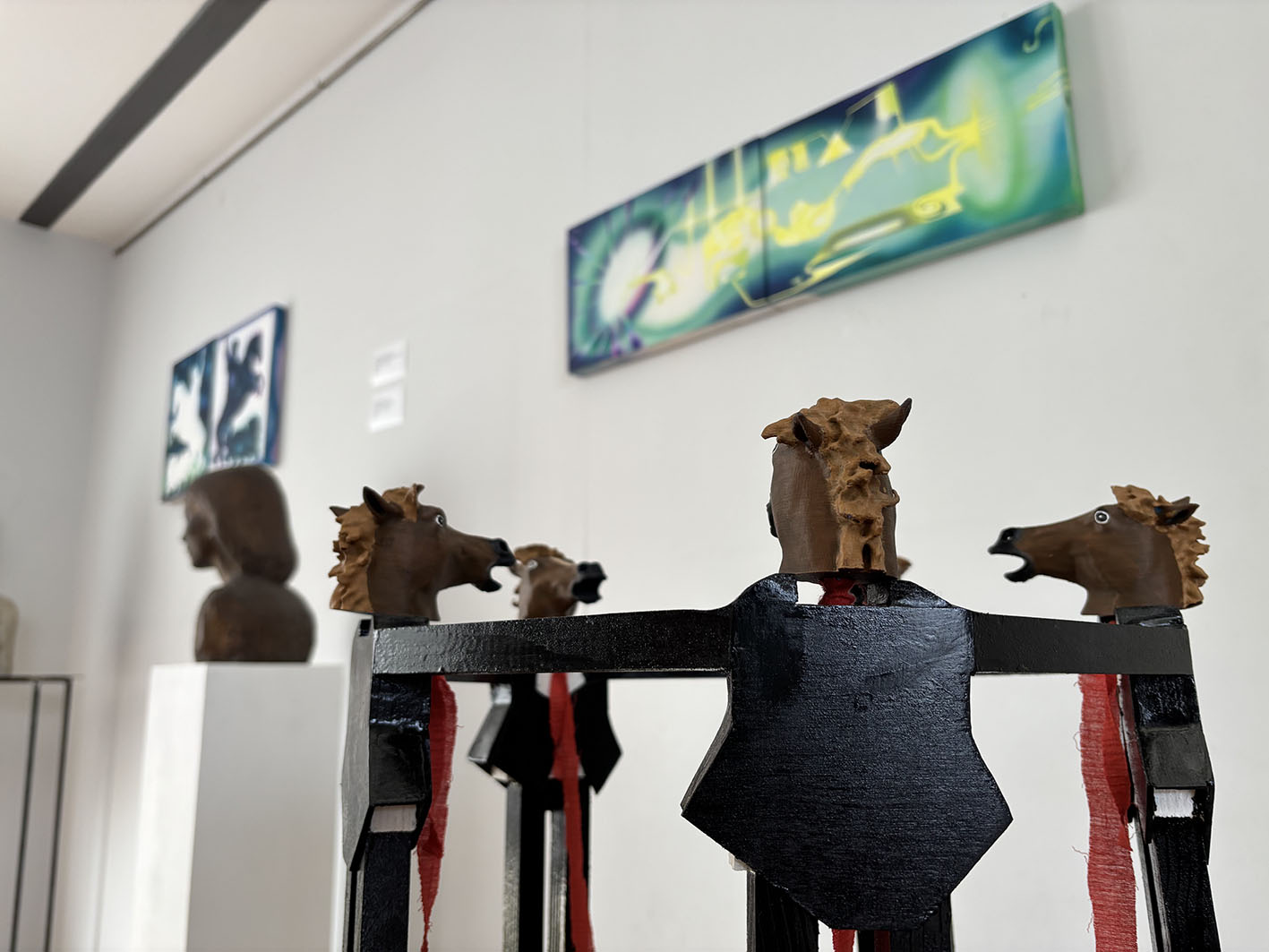 Η έκθεση Homo Animalis παρουσιάζει τα έργα φοιτητών του Α΄ και του ΣΤ΄ Εργαστηρίου Ζωγραφικής της Ανωτάτης Σχολής Καλών Τεχνών (ΑΣΚΤ), οι οποίοι με τις καλλιτεχνικές τους δημιουργίες διευρύνουν την έννοια και την αντίληψη της σχέσης Ανθρώπου και Ζώου στη σύγχρονη τέχνη.