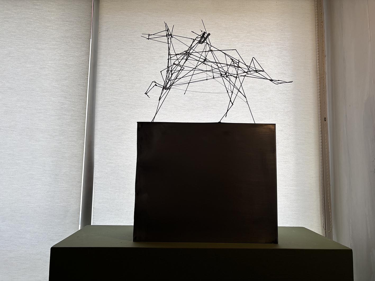 Η έκθεση Homo Animalis παρουσιάζει τα έργα φοιτητών του Α΄ και του ΣΤ΄ Εργαστηρίου Ζωγραφικής της Ανωτάτης Σχολής Καλών Τεχνών (ΑΣΚΤ), οι οποίοι με τις καλλιτεχνικές τους δημιουργίες διευρύνουν την έννοια και την αντίληψη της σχέσης Ανθρώπου και Ζώου στη σύγχρονη τέχνη.