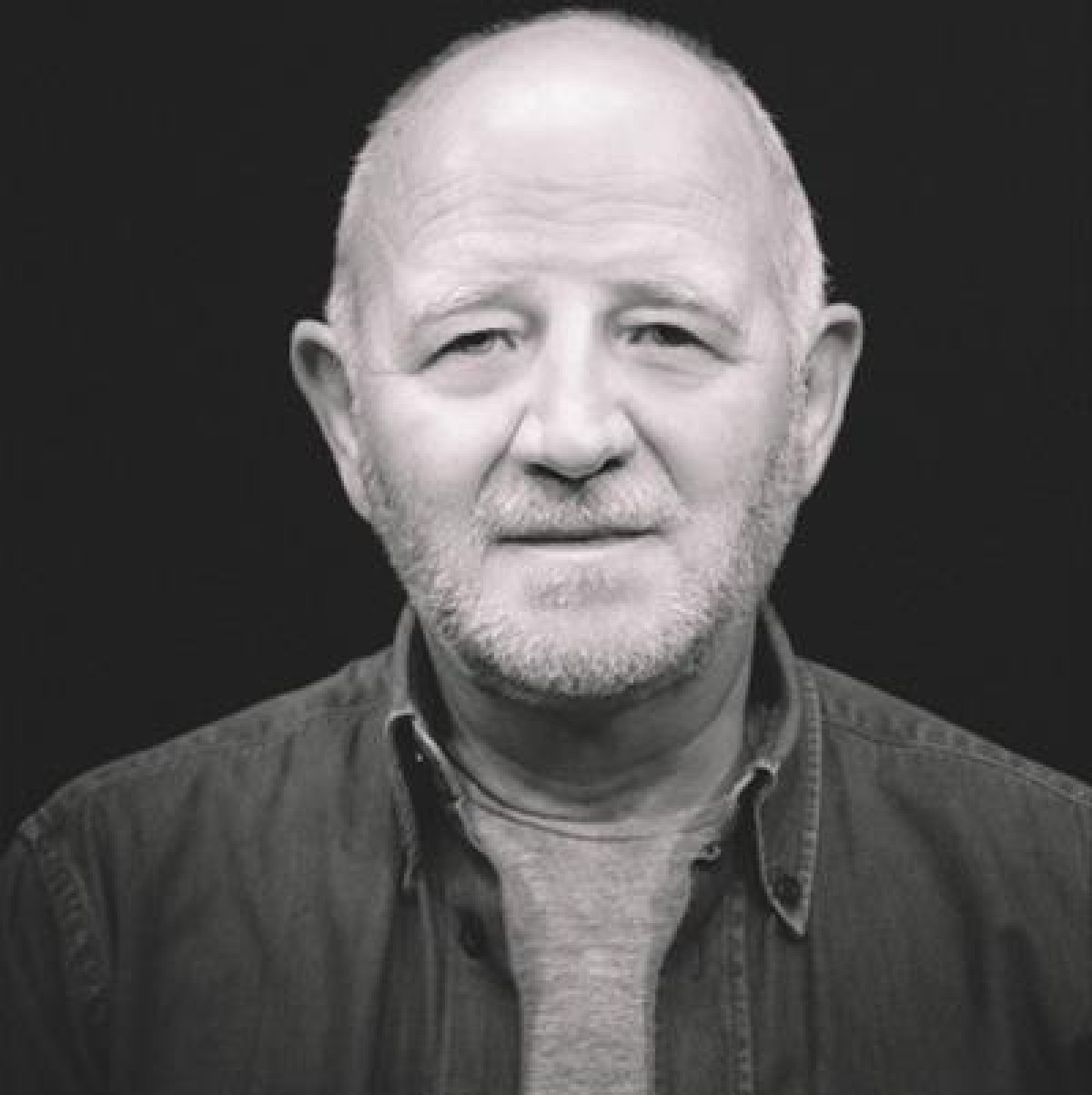 Ο ηθοποιός Δημήτρης Κολοβός