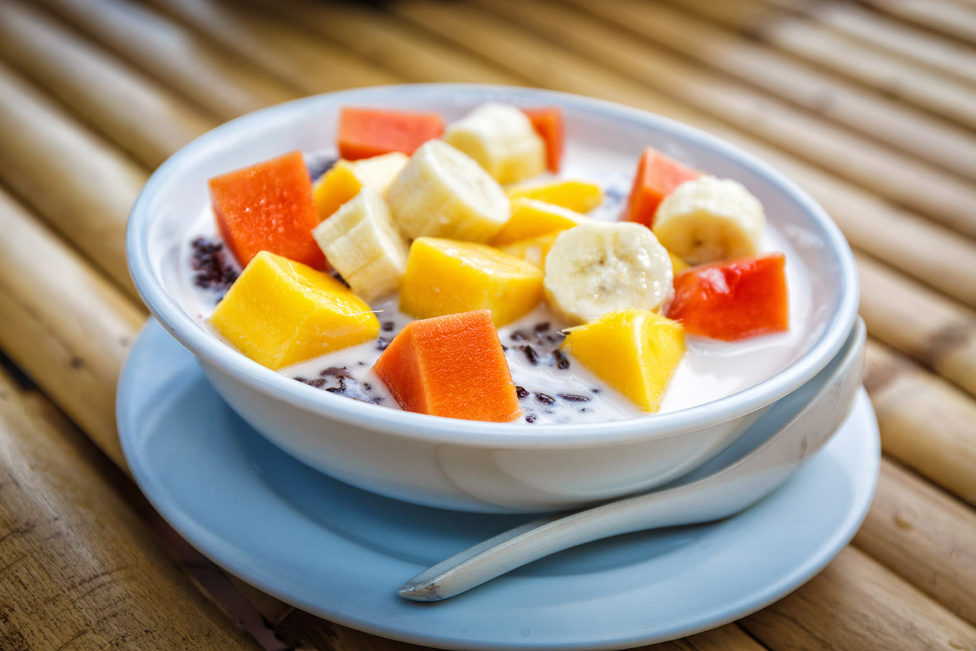 Γλυκό με φρούτα από την Ταυλάνδη