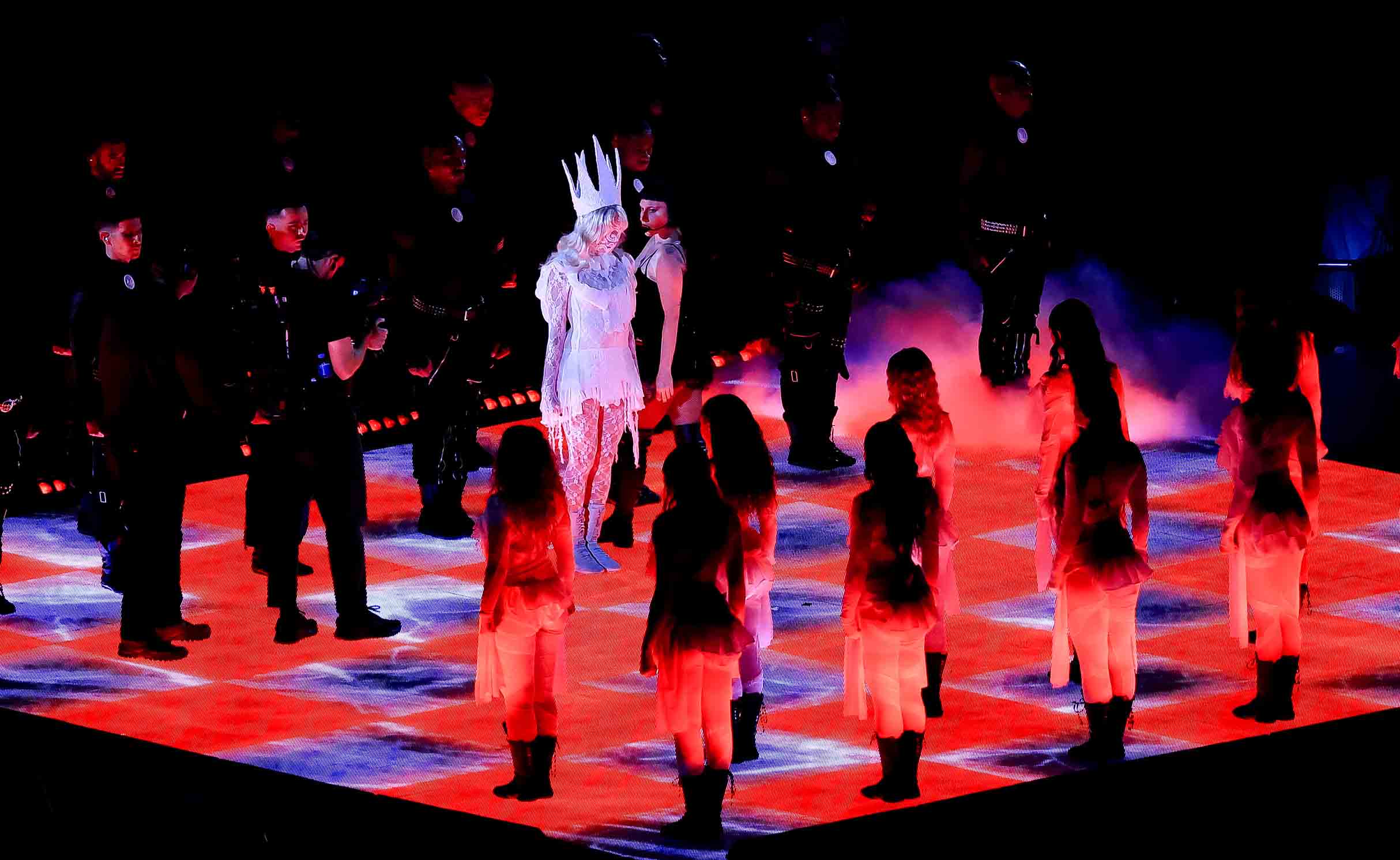 H Lady Gaga στη σκηνή κατά τη διάρκεια μιας τεράστιας δωρεάν παράστασης στην παραλία Κοπακαμπάνα στις 3 Μαΐου 2025 στο Ρίο ντε Τζανέιρο της Βραζιλίας.