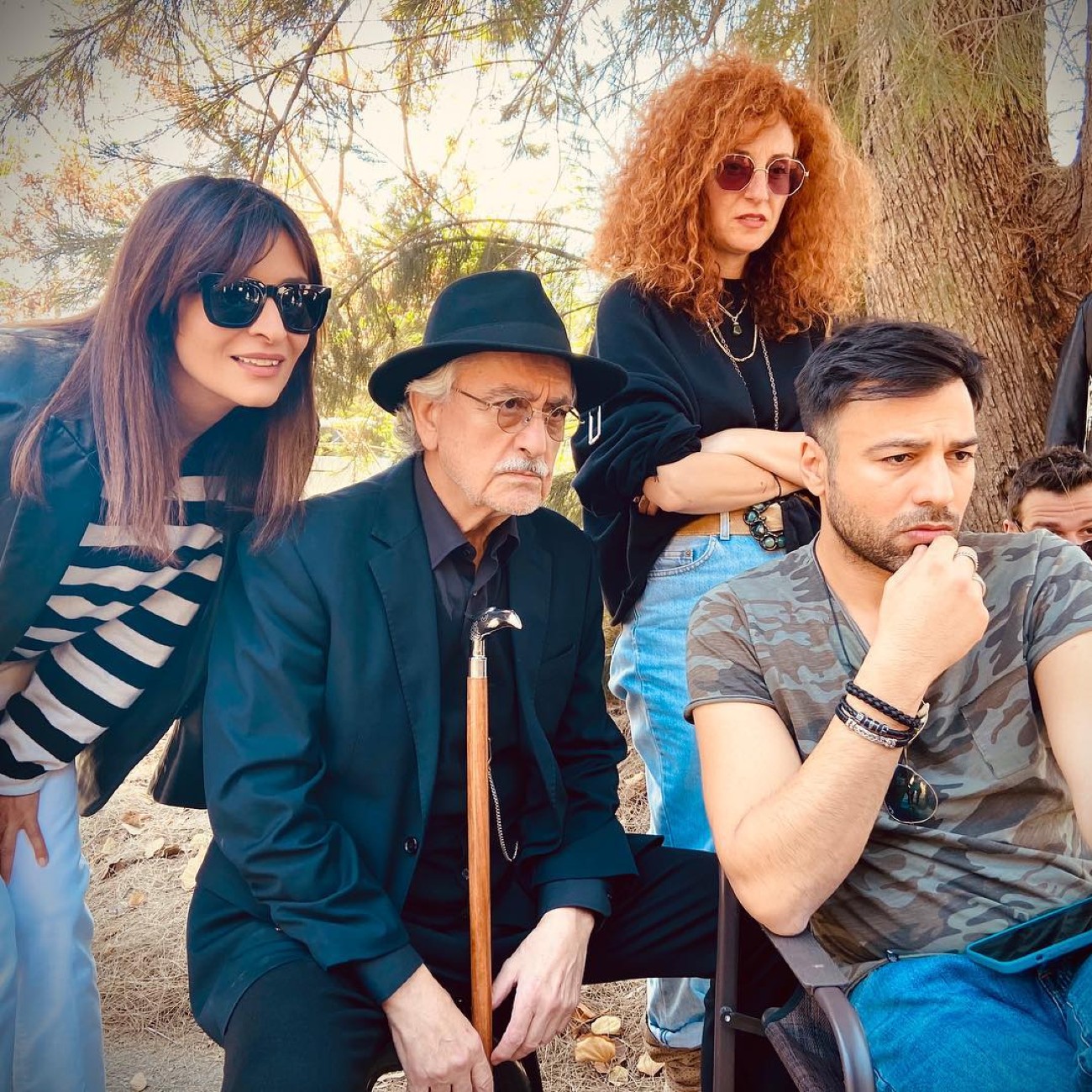 Ο Νίκος Γαλανός στα γυρίσματα της σειράς Η Γη της Ελιάς