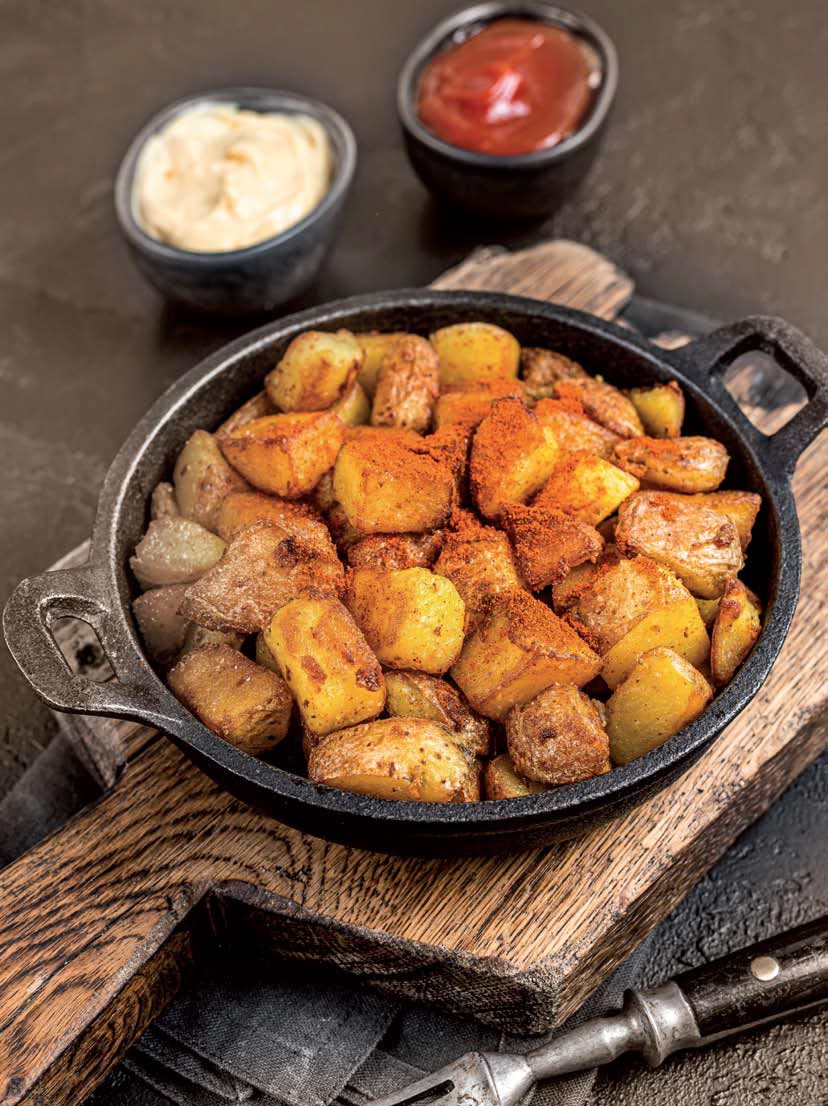 To ισπανικό πιάτο patatas bravas όχι όμως τηγανισμένες αλλά στον φούρνο