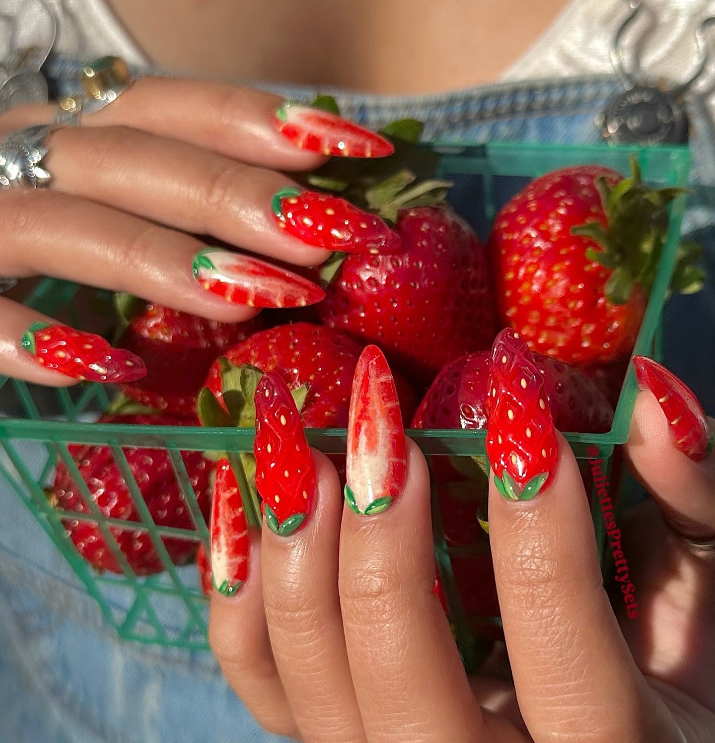 Fruity skin μανικιούρ