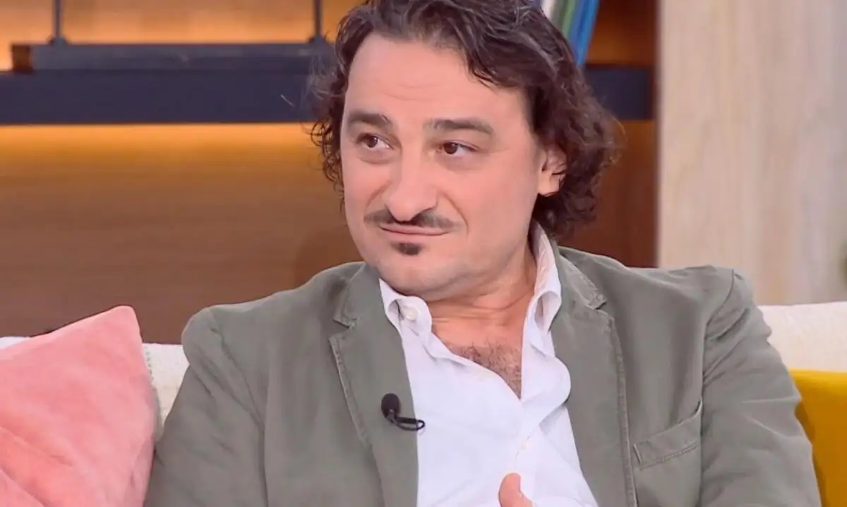 Βασίλης Χαραλαμπόπουλος