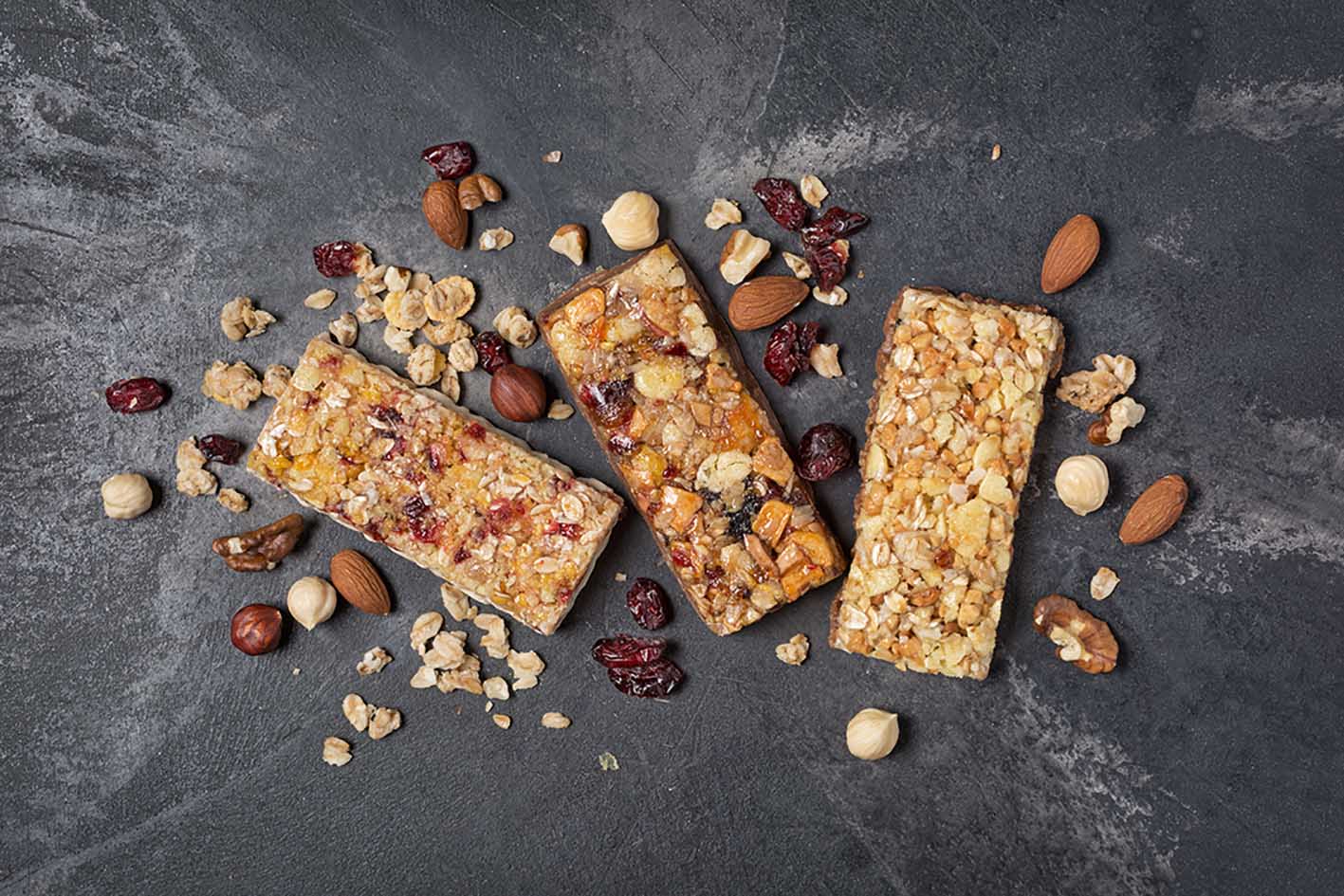 Ενεργειακές μπάρες χωρίς ψήσιμο με βρώμη & ξηρούς καρπούς