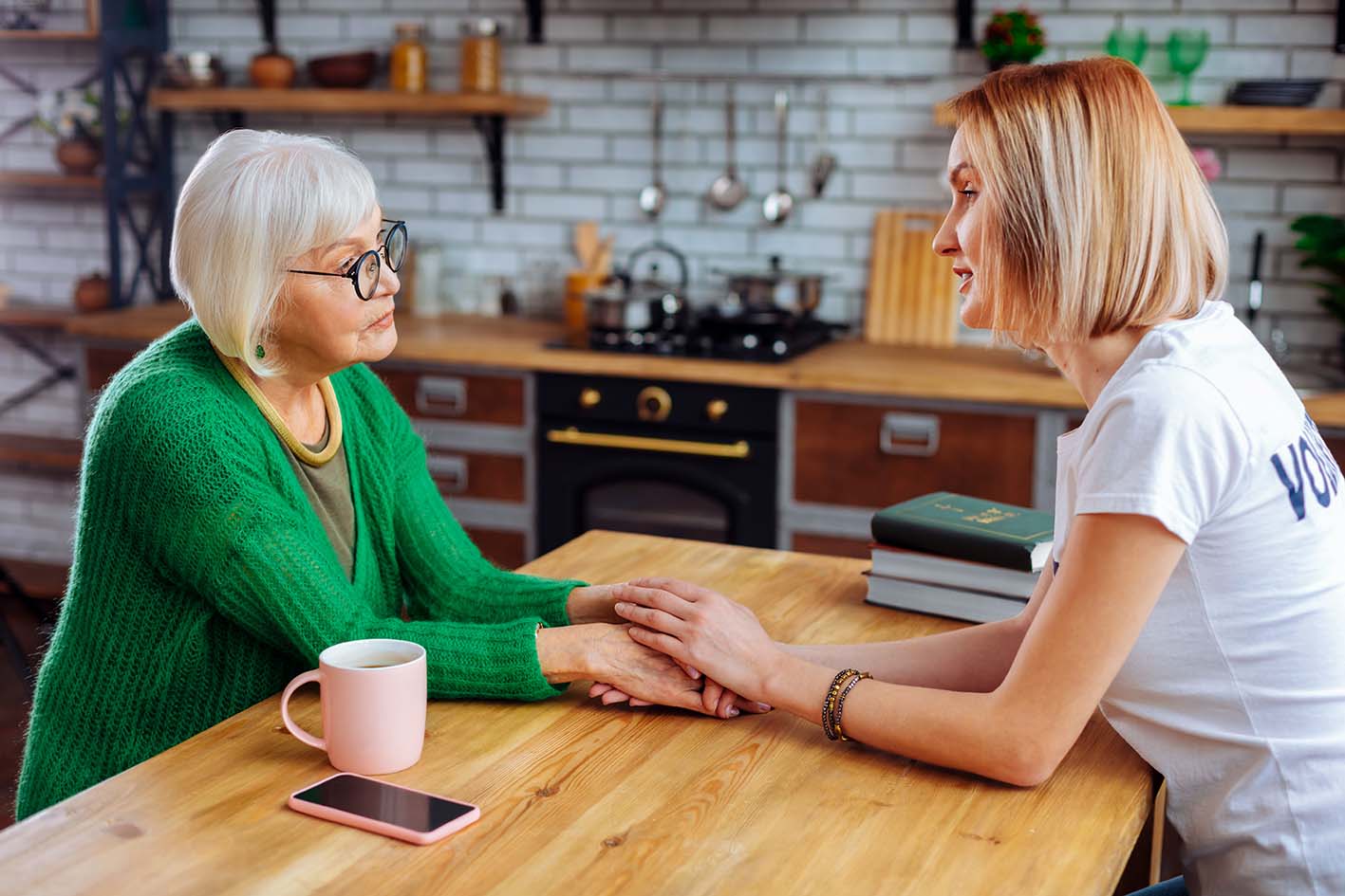 Μαμά και κόρη μιλάνε