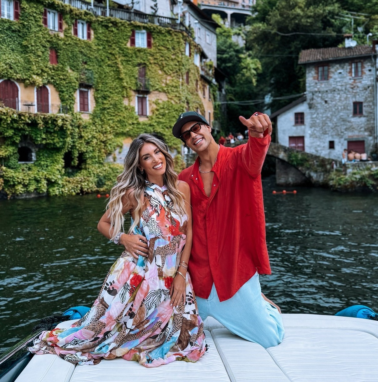 Αθηνά Οικονομάκου και Bruno Cerella στη λίμνη Κόμο