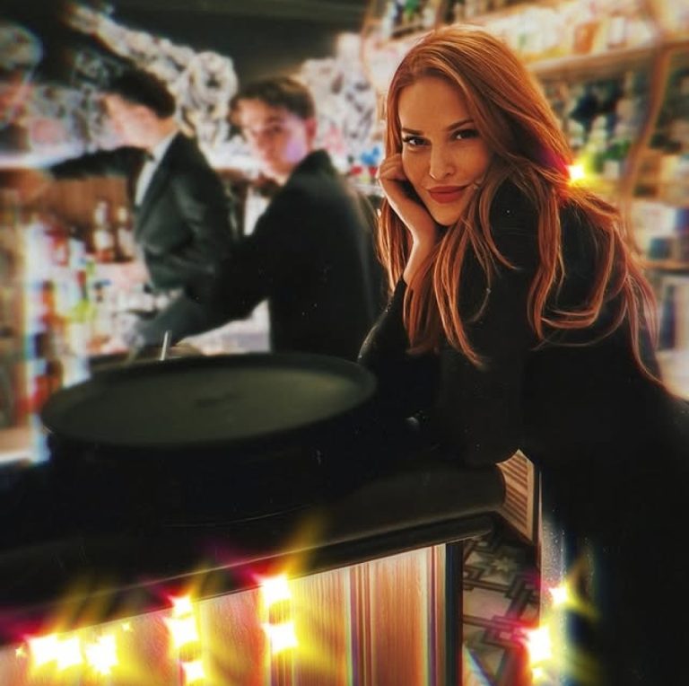 Η Σίσσυ Χρηστίδου σε βραδινή έξοδο