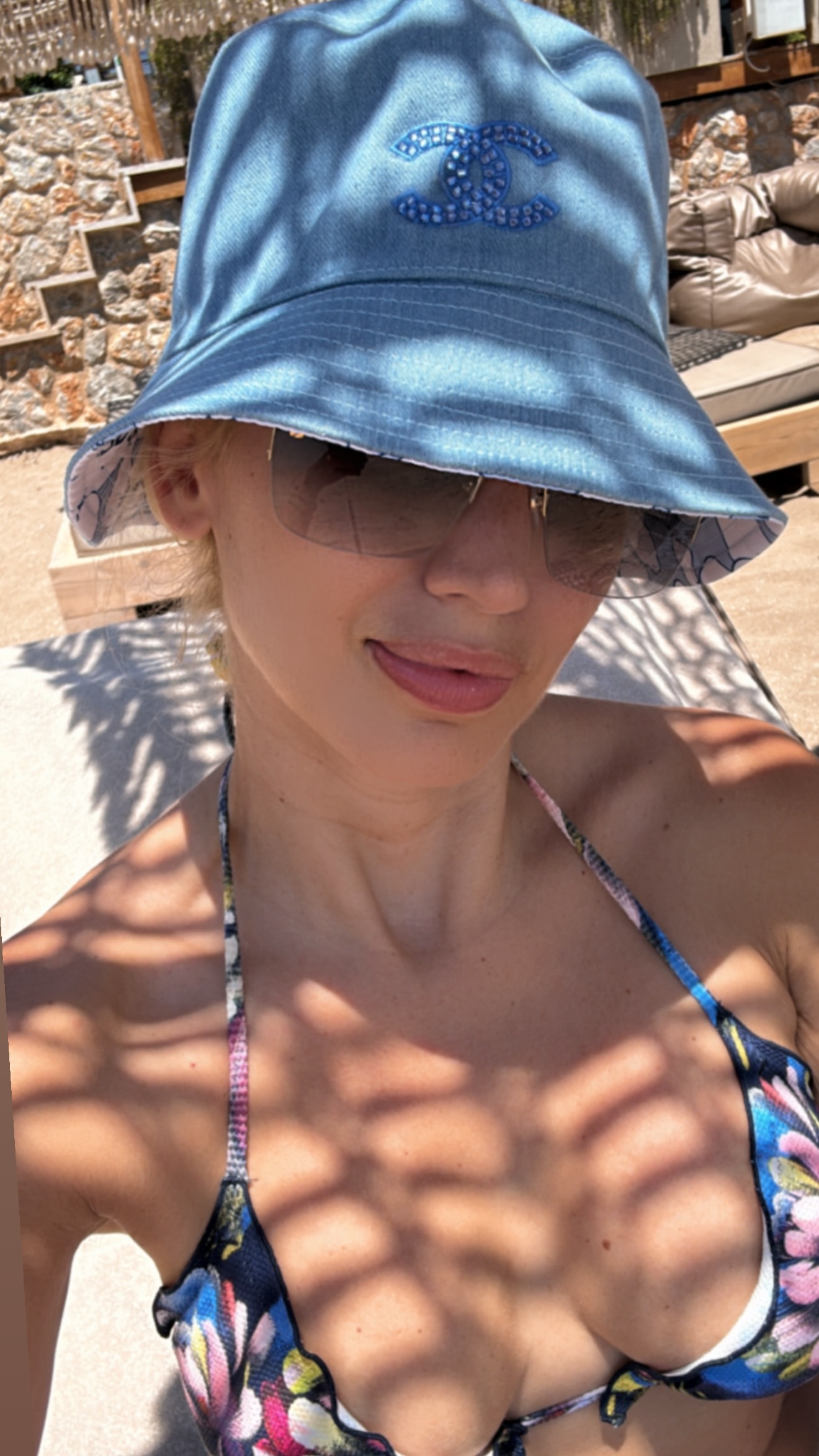 Η Κωνσταντίνα Σπυροπούλου για μπάνιο στη θάλασσα