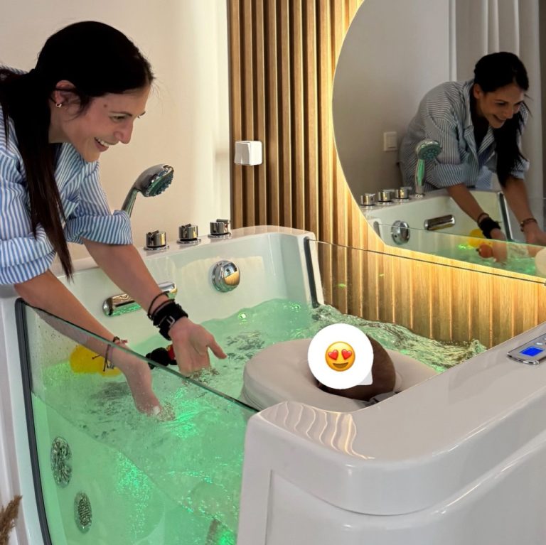 Η Ανθή Βούλγαρη πήγε το μωρό της για baby spa