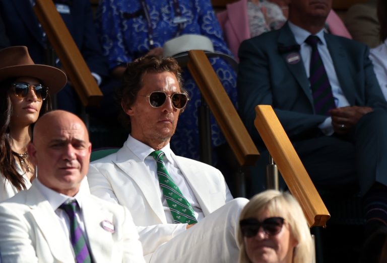 Ο Matthew McConaughey στον τελικό ανδρών του Wimbledon, 13 Ιουλίου 2025