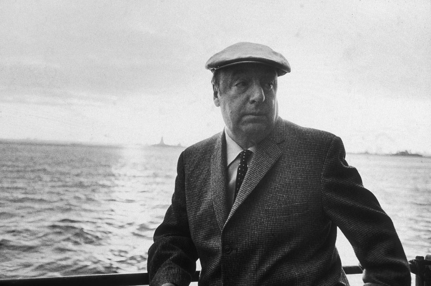 Pablo Neruda (1904-1973) – Ο Χιλιανός Νομπελίστας ποιητής της αγάπης και της πολιτικής