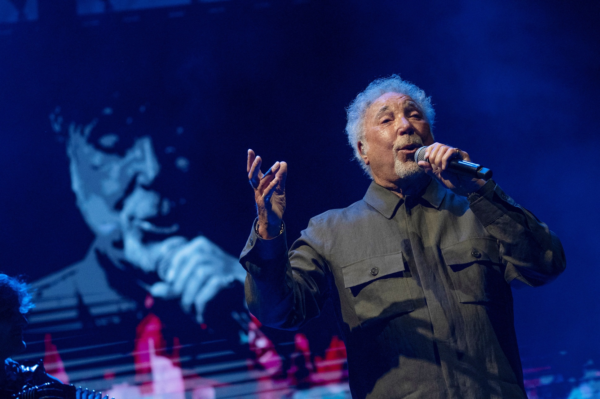 O Tom Jones στη σκηνή του Starlite Festival στη Μαρμπέγια, 16 Αυγούστου 2021.
