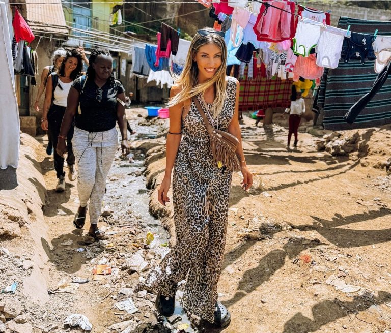 H Αθηνά Οικονομάκου στην Κένυα