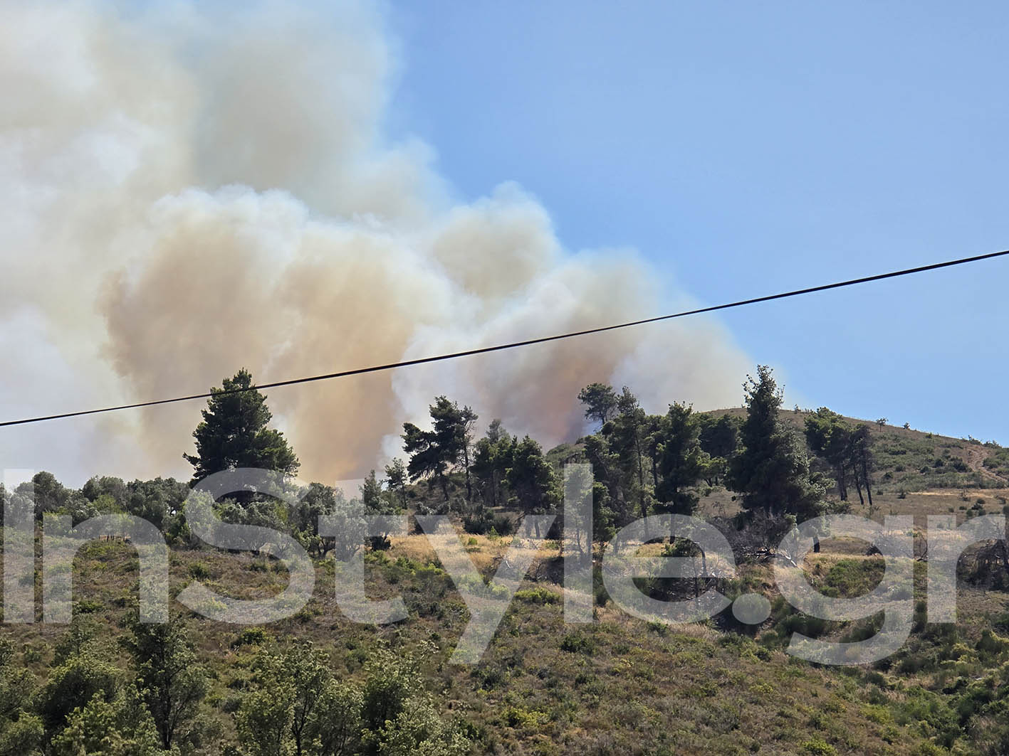 Φωτιά στη Δροσοπηγή Αγιο Στέφανο