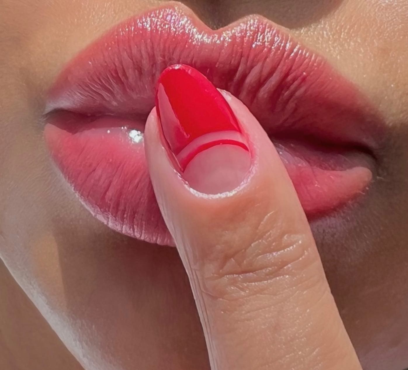 Guava νύχια με διχρωμία