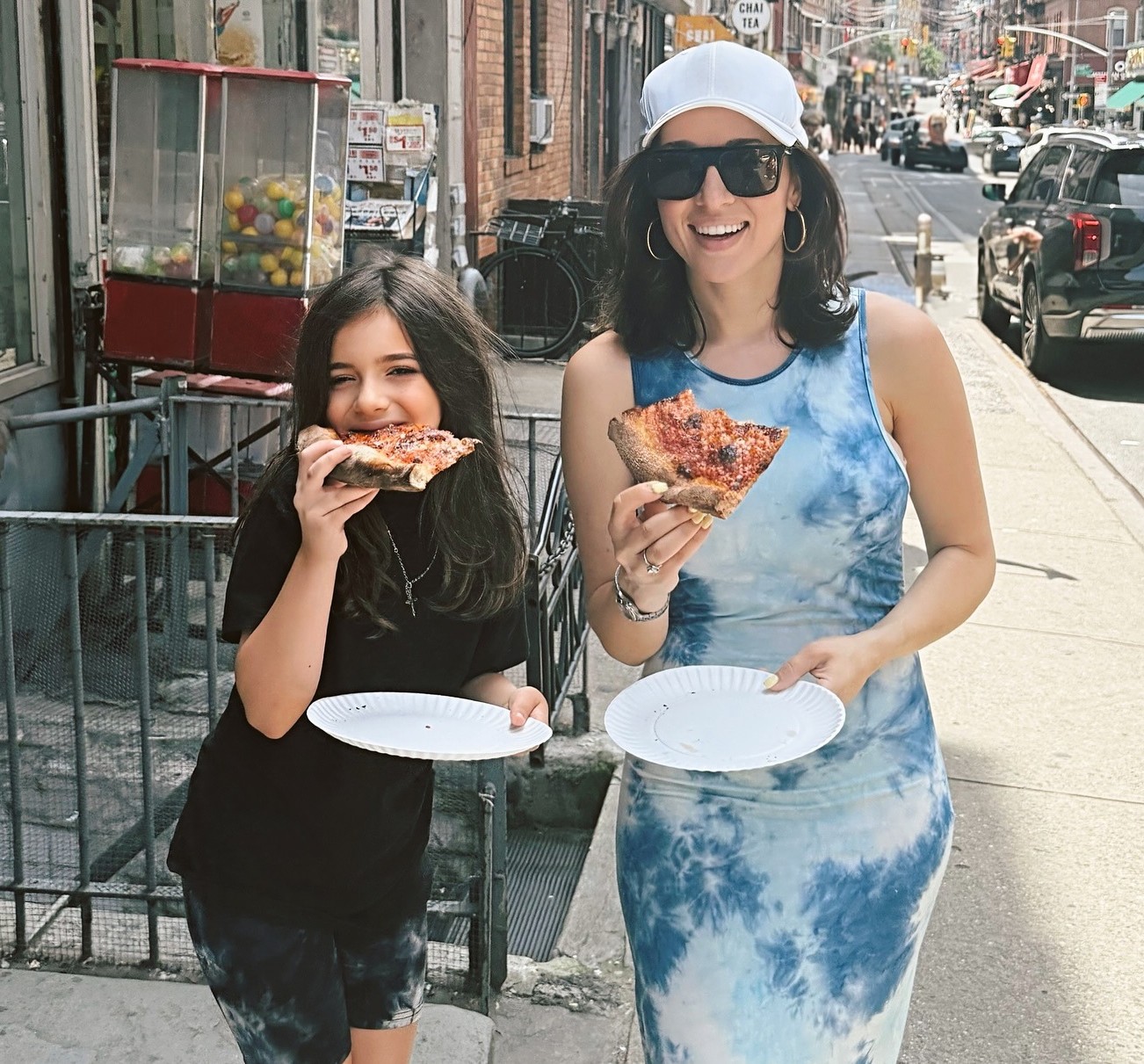 Η Καλομοίρα με την κόρη της