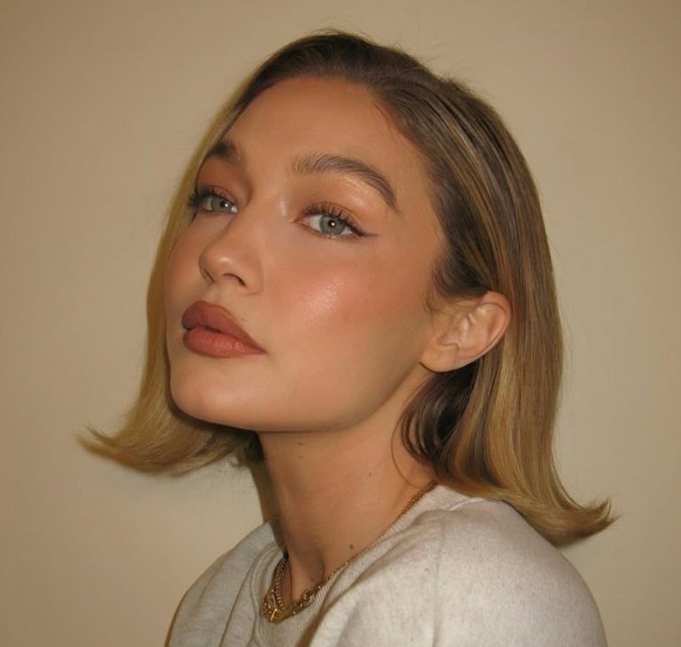 H Gigi Hadid με curved bob