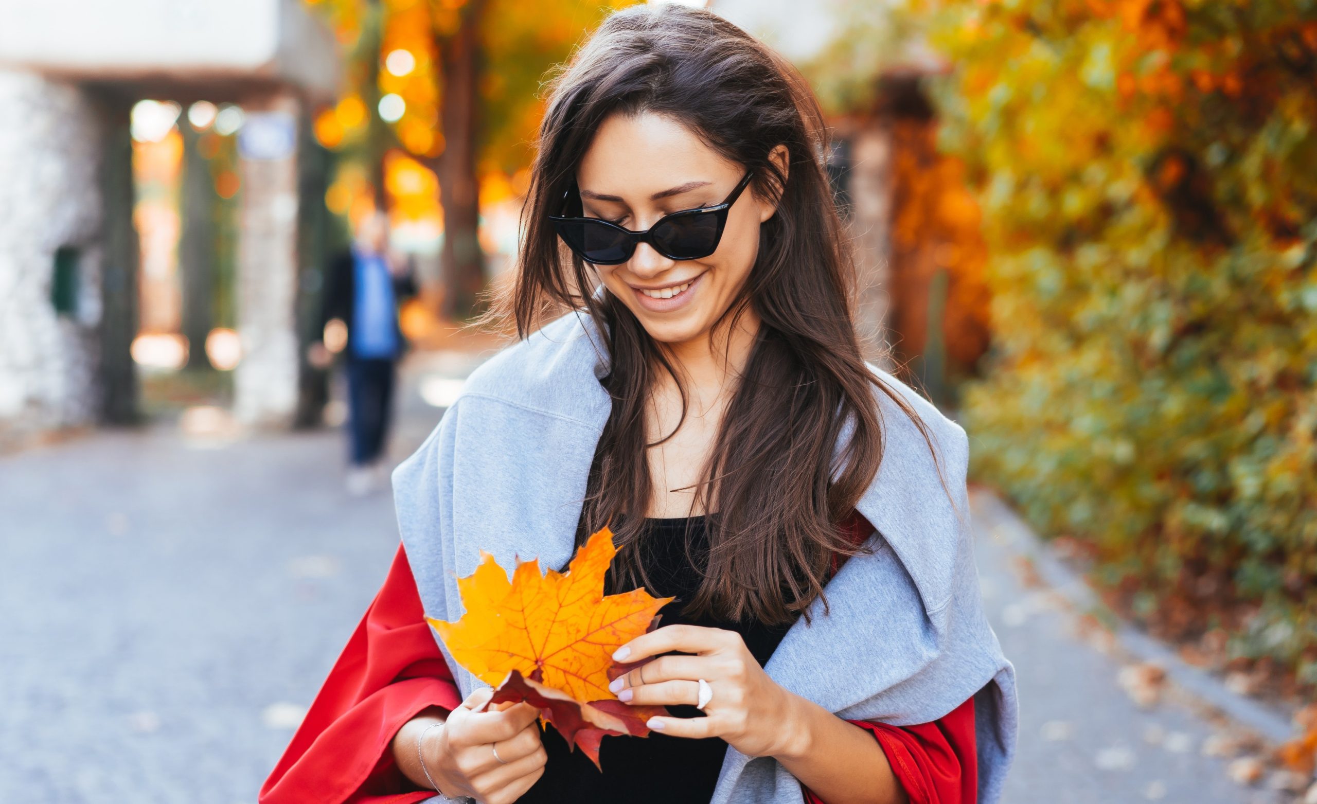 Γυναίκα φθινόπωρο