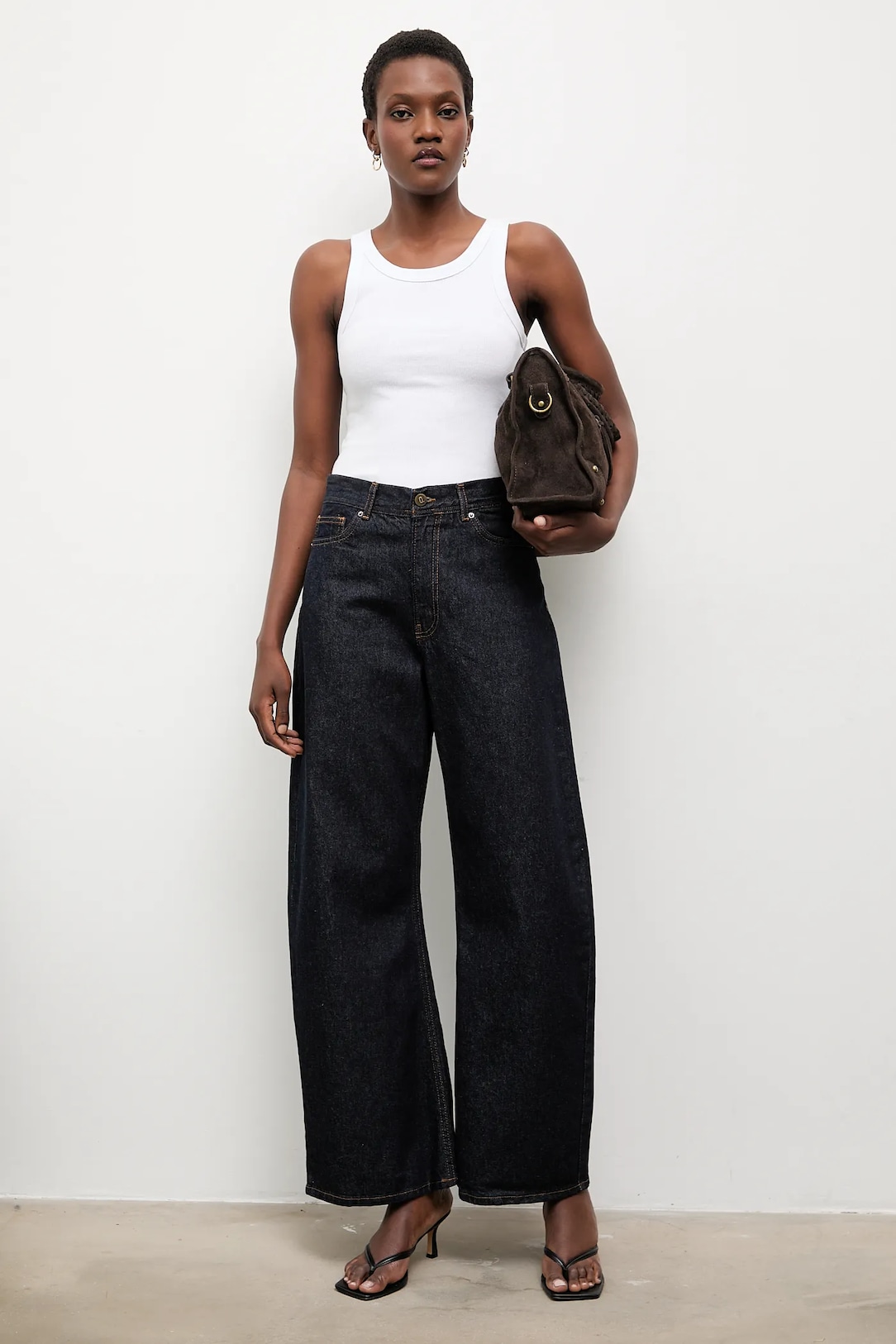 model with wide leg jeans